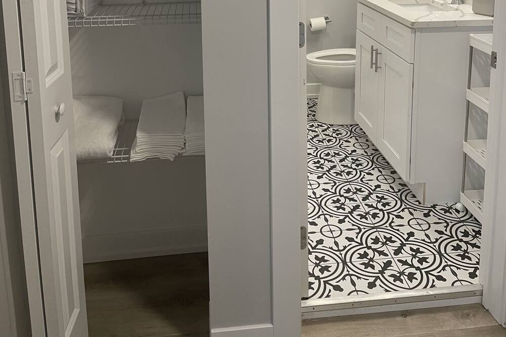 Photo of Bathroom in Forestview