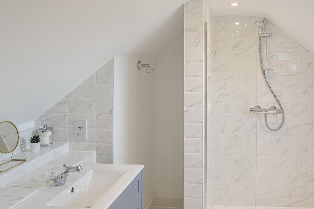 Photo of Bathroom in Long Stratton