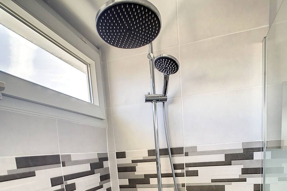 Photo of Bathroom in Saint-Honore - Jeanne d'Arc