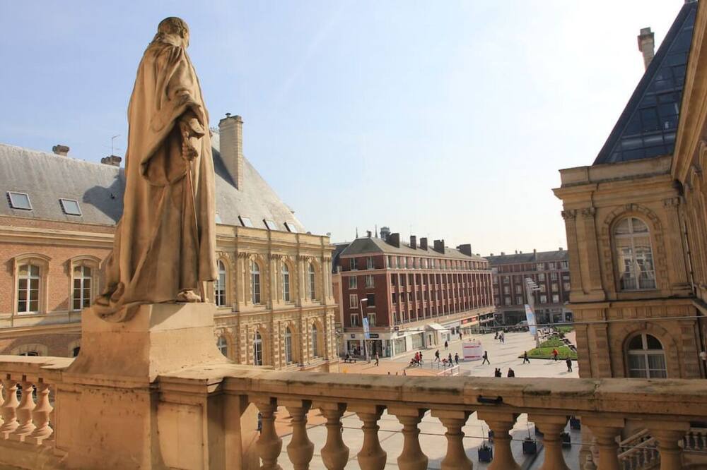 Photo of Patio Balcony in Saint-Honore - Jeanne d'Arc