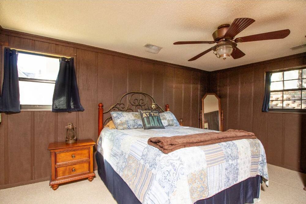 Photo of Bedroom in Fair Play
