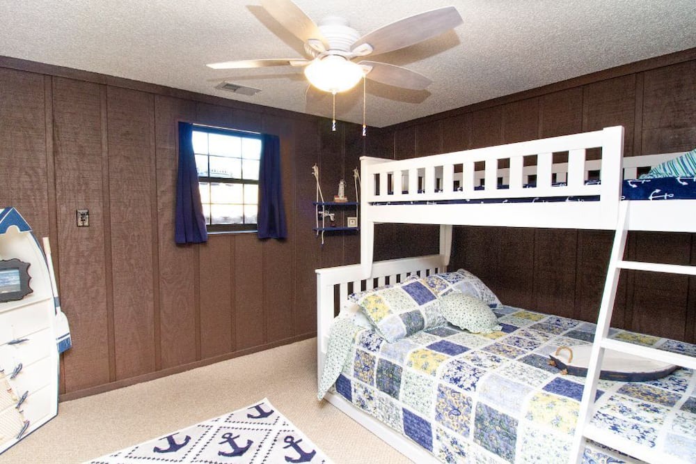 Photo of Bedroom in Fair Play