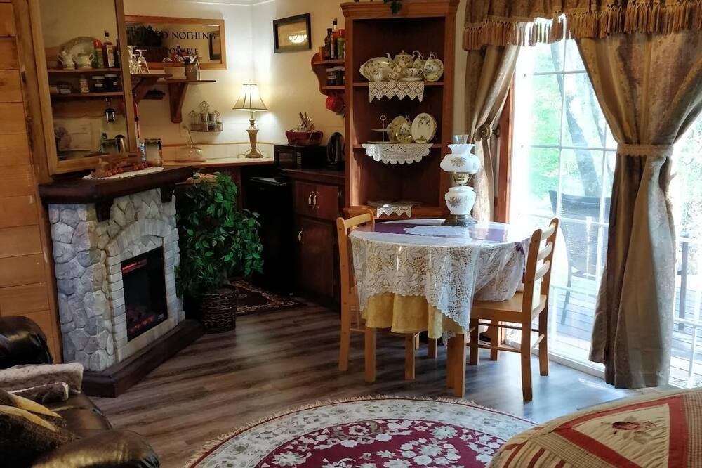Photo of Livingroom in Moodys