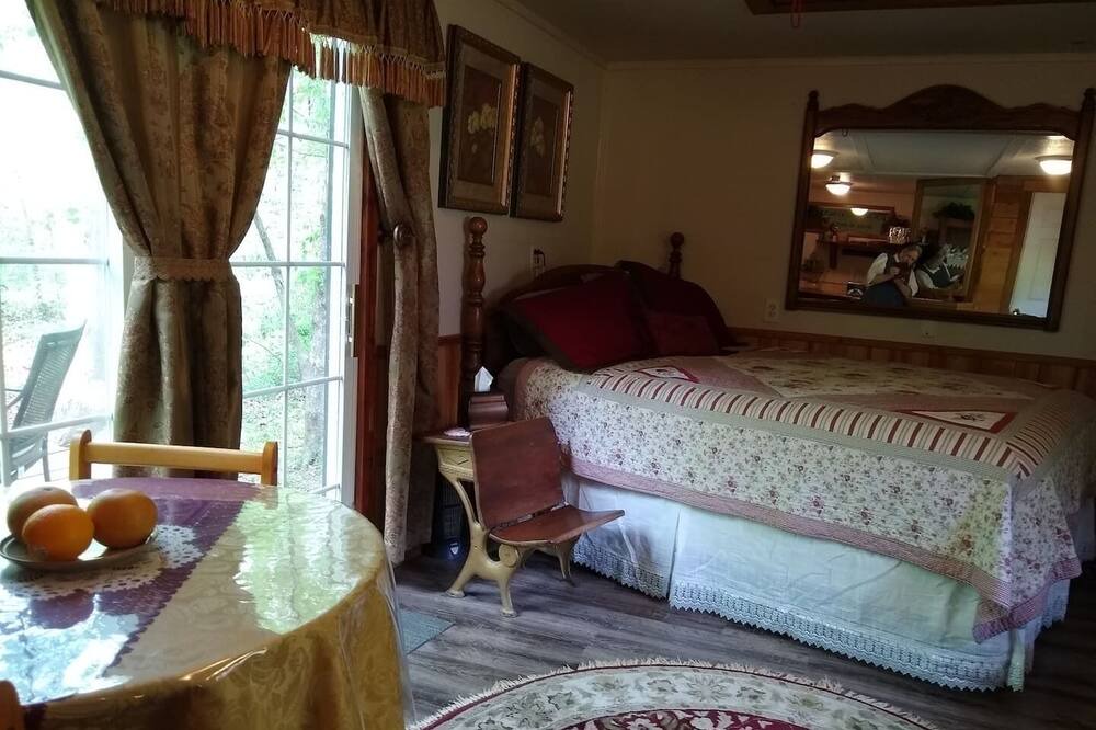 Photo of Bedroom in Moodys