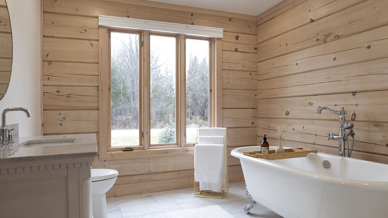 Photo of Bathroom in Chatsworth