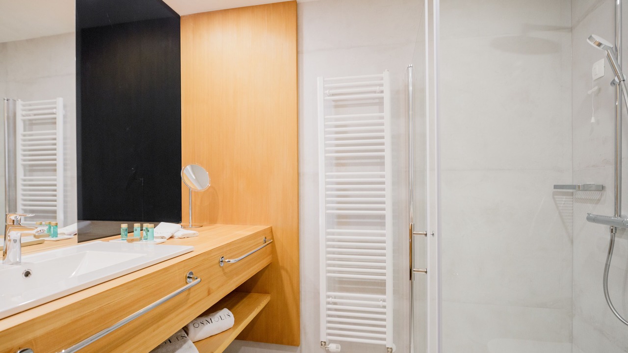 Photo of Bathroom in Brsecine