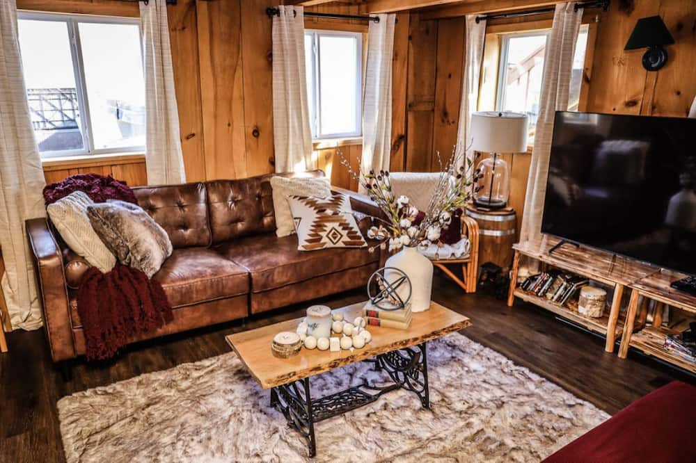 Photo of Livingroom in Kimball Lake Shores