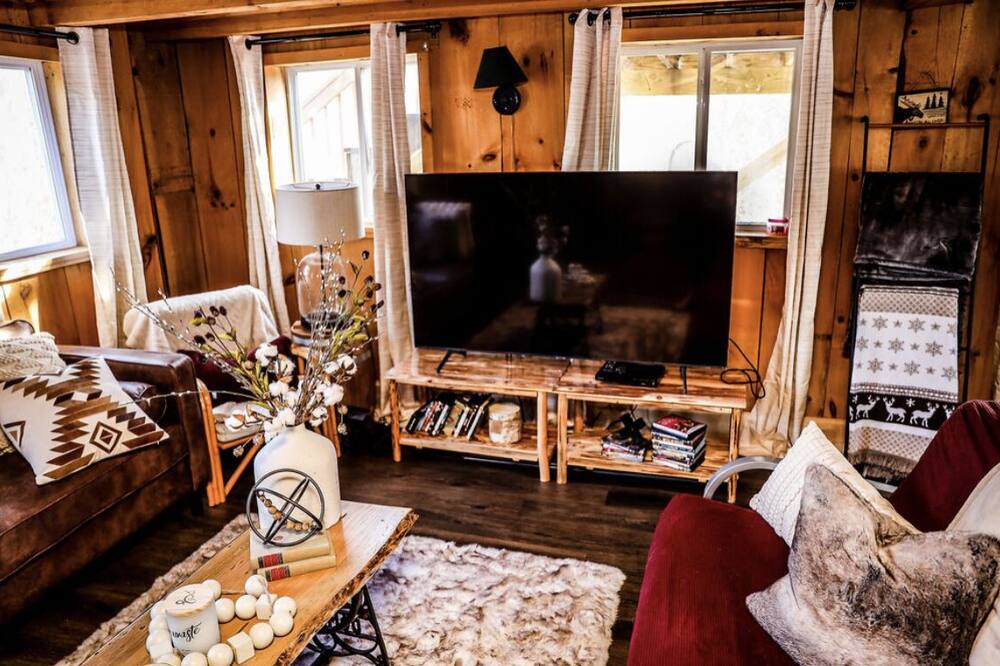 Photo of Livingroom in Kimball Lake Shores