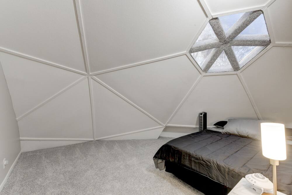 Photo of Bedroom in Montgomery