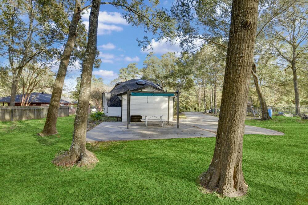 Photo of Outdoor in Montgomery