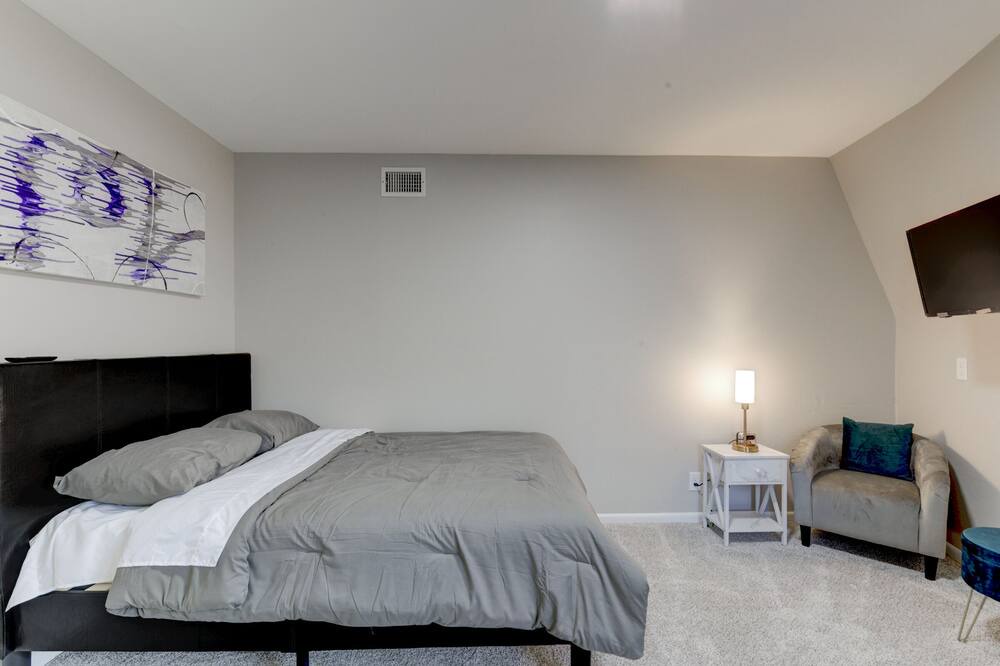 Photo of Bedroom in Montgomery