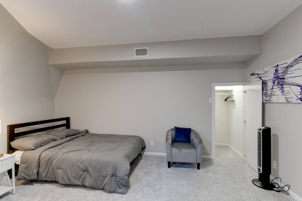 Photo of Bedroom in Montgomery