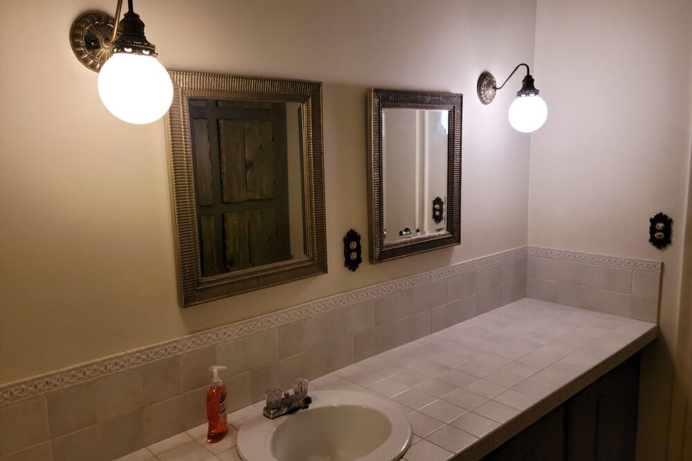 Photo of Bathroom in Farwell