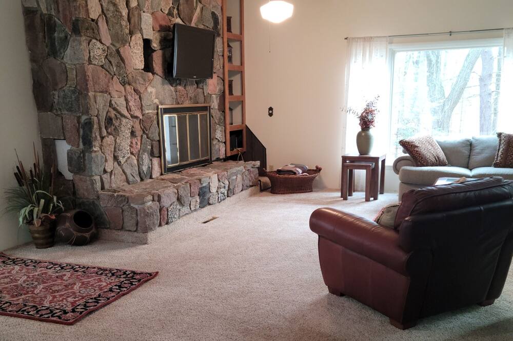 Photo of Livingroom in Farwell