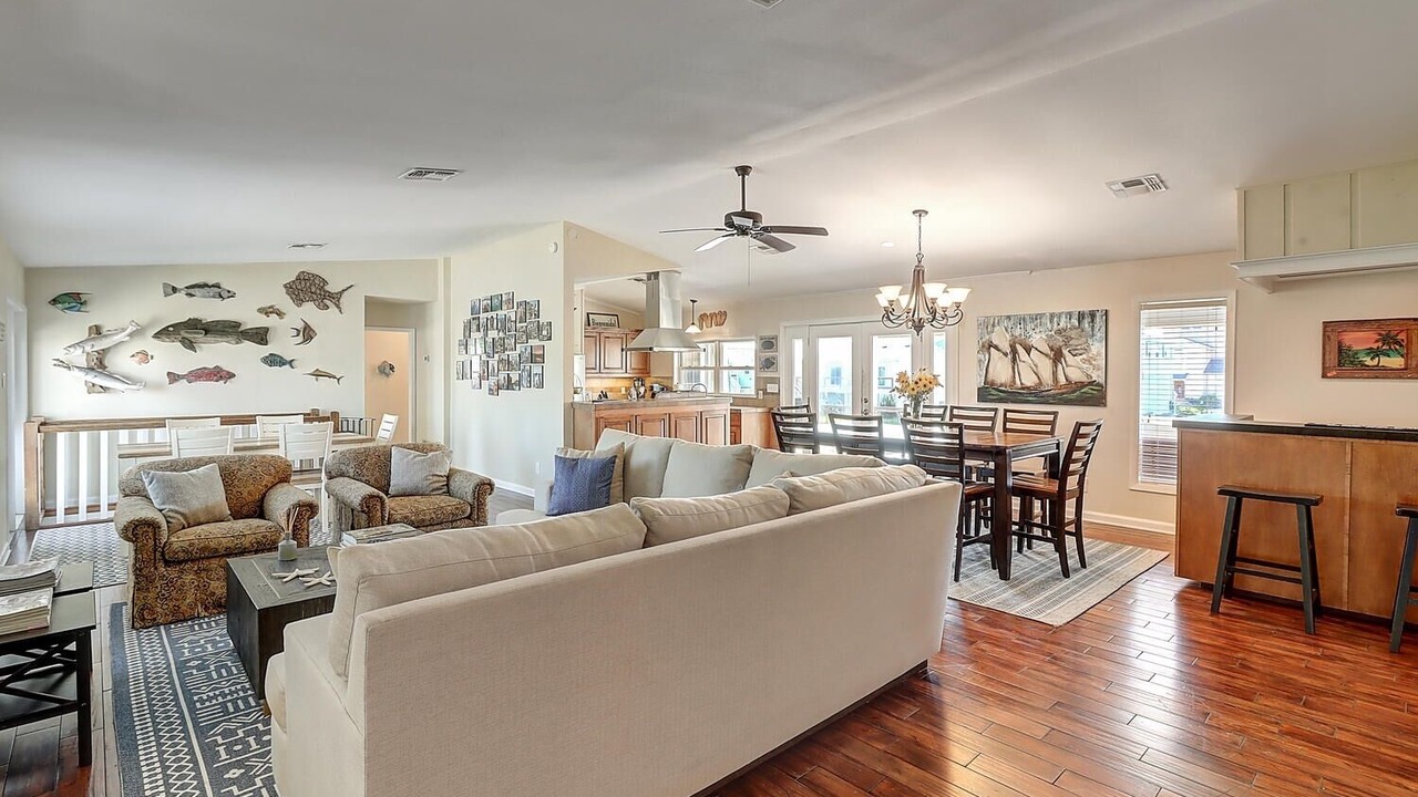 Photo of Bedroom in City-by-the Sea