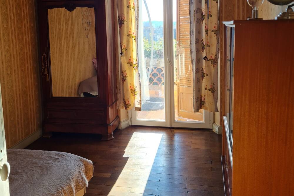 Photo of Bedroom in La Valette-du-Var