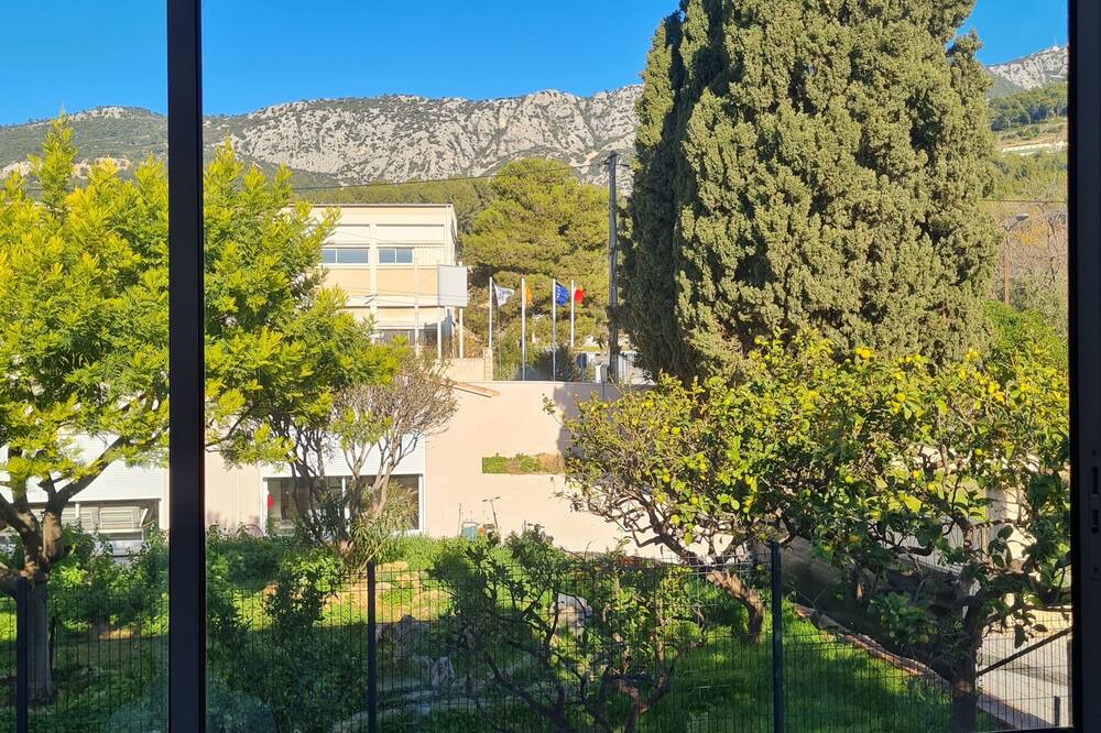 Photo of Patio Balcony in La Valette-du-Var