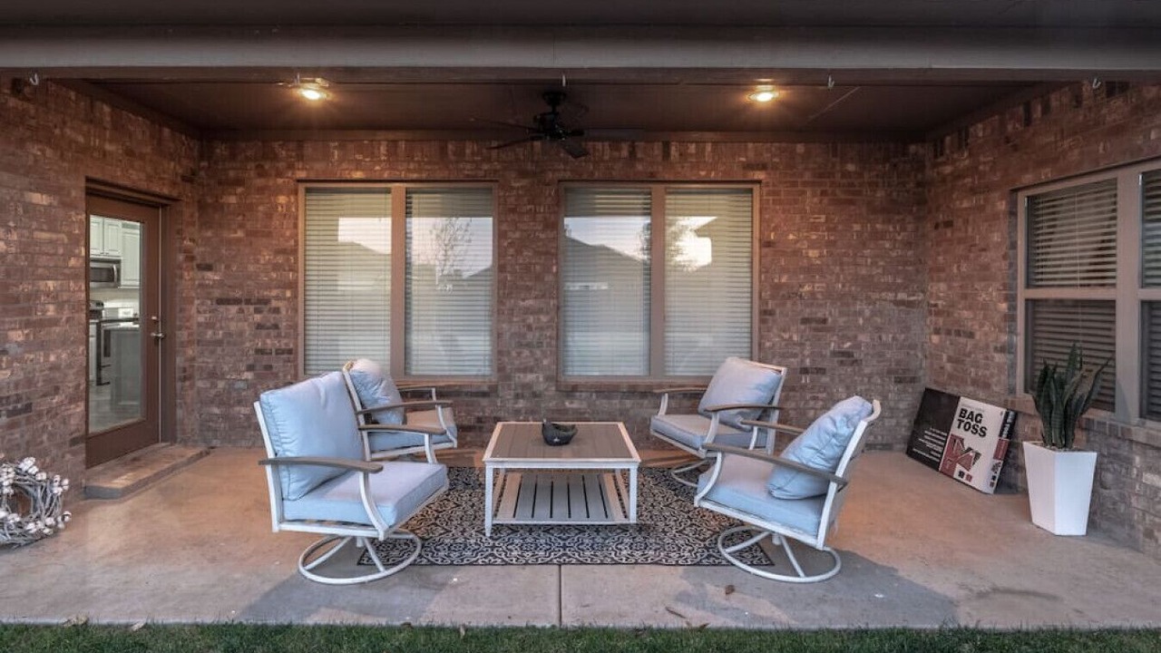 Photo of Patio Balcony in North by Northwest