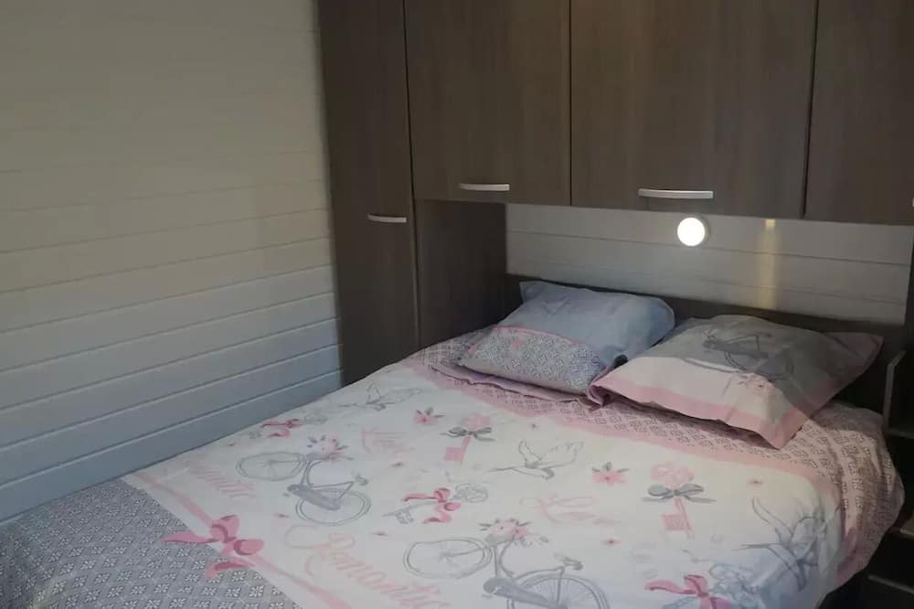 Photo of Bedroom in Poix-Terron