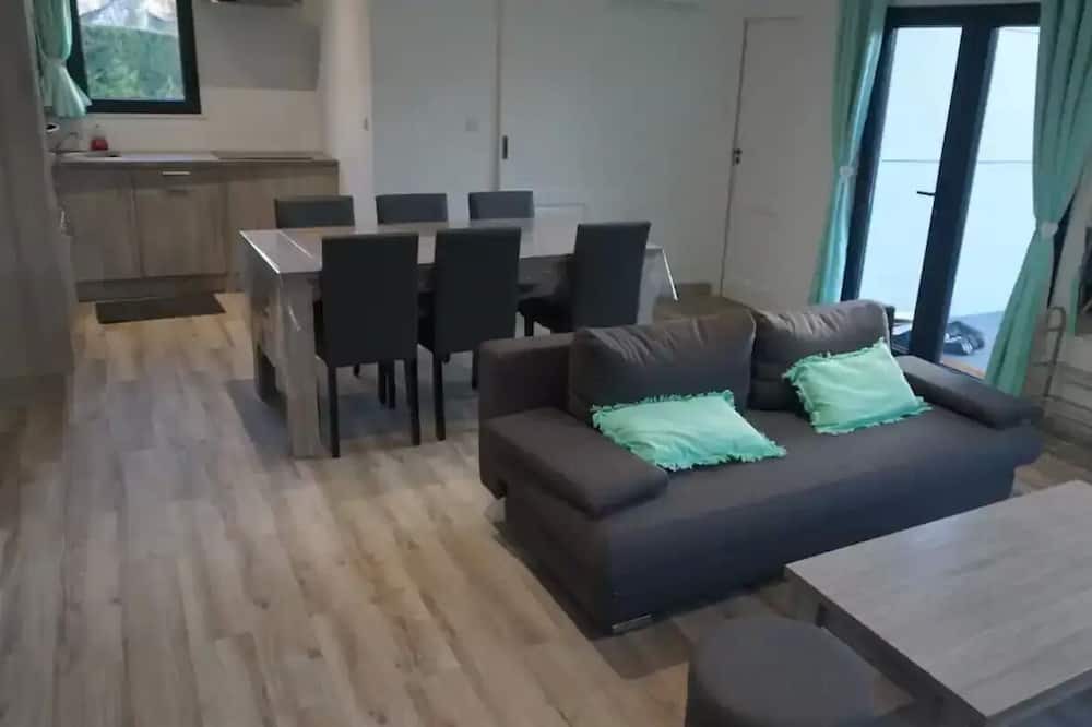 Photo of Livingroom in Poix-Terron