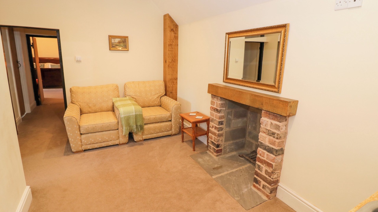 Photo of Others in Clows Top