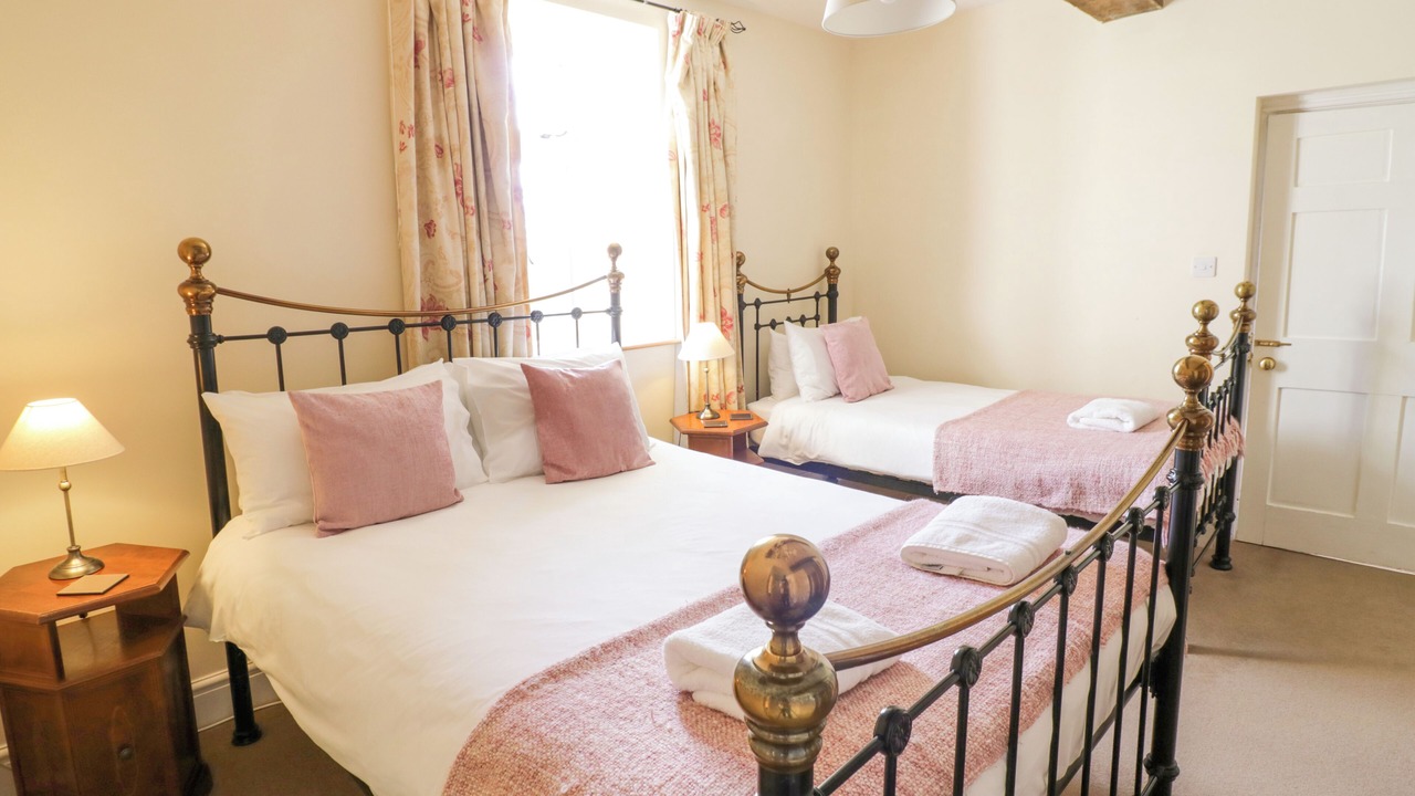 Photo of Others in Clows Top