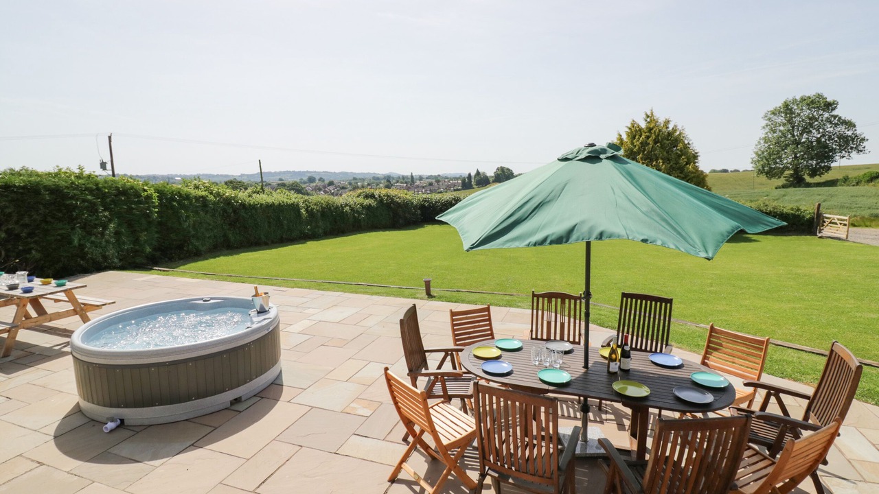 Photo of Others in Clows Top