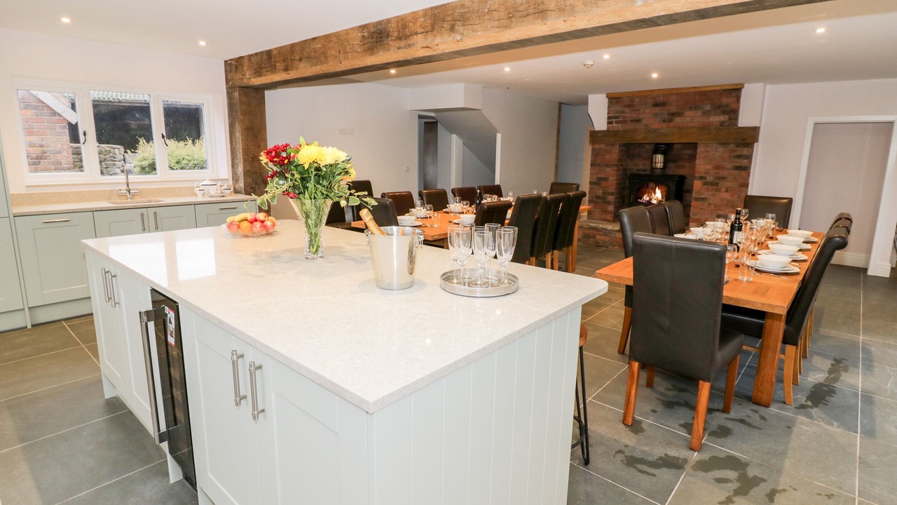 Photo of Others in Clows Top