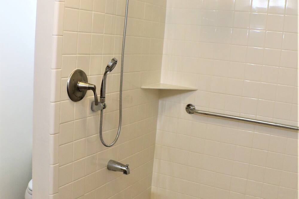 Photo of Bathroom in Lansing