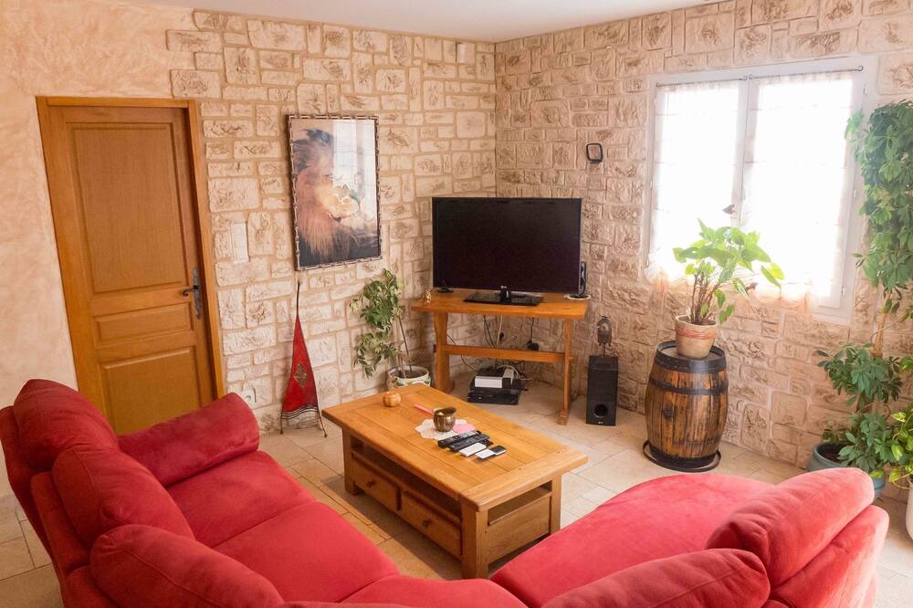 Photo of Livingroom in Salleles-d'Aude