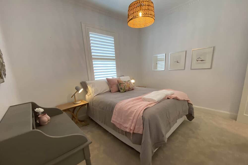 Photo of Others in Orange