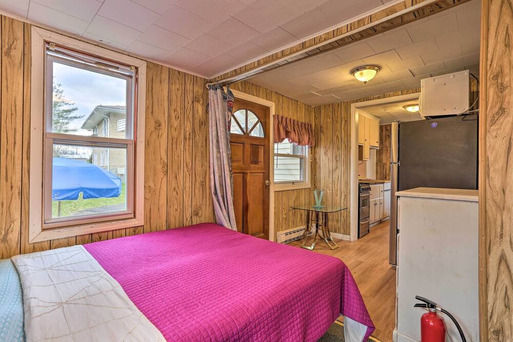 Photo of Livingroom in Ellenville