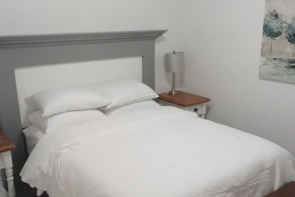 Photo of Bedroom in New London