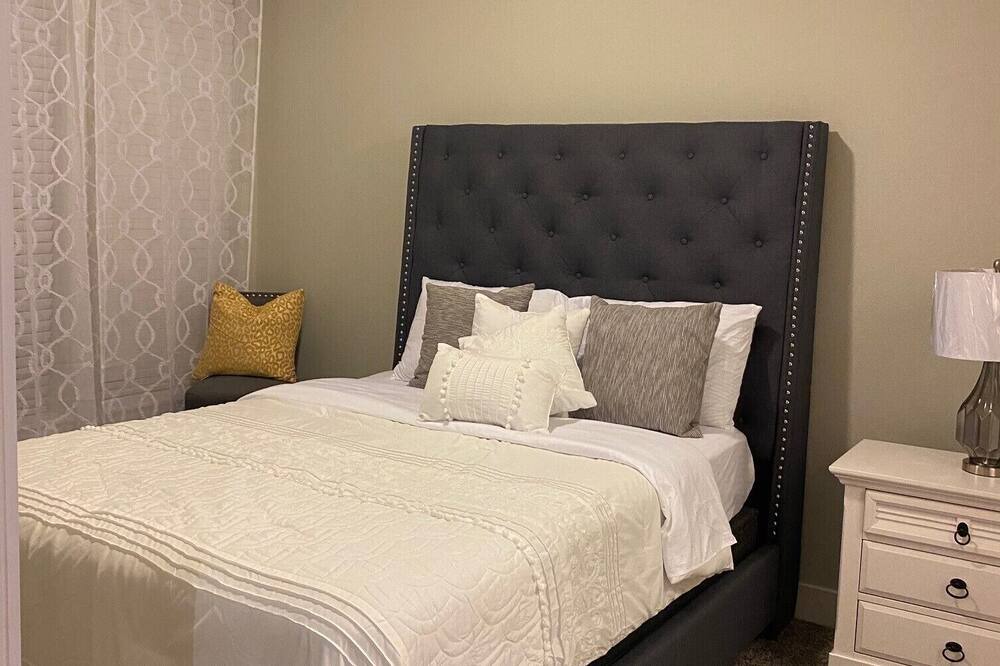 Photo of Bedroom in Memorial