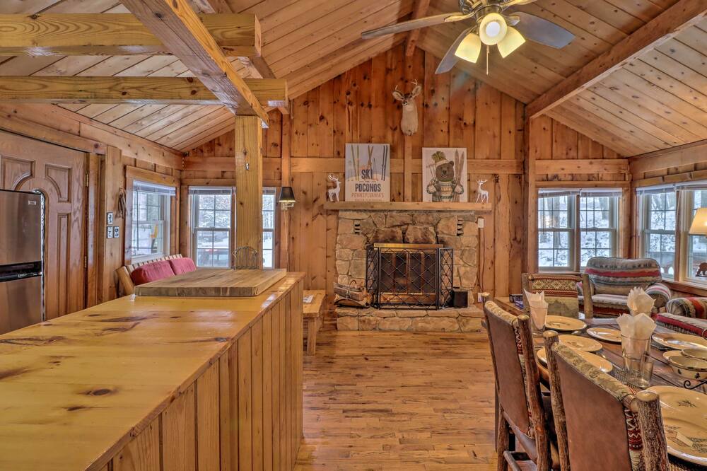 Photo of Livingroom in Hickory Hills