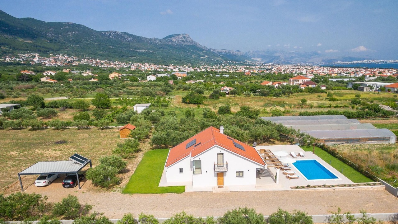 Photo of Outdoor in Rudine
