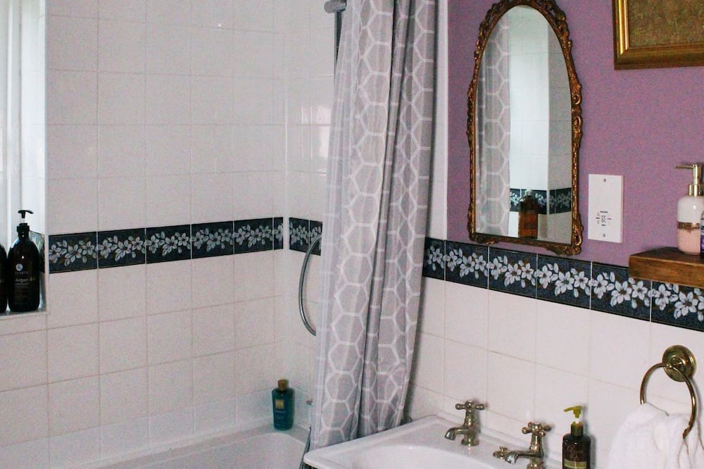 Photo of Bathroom in Upton St. Leonards