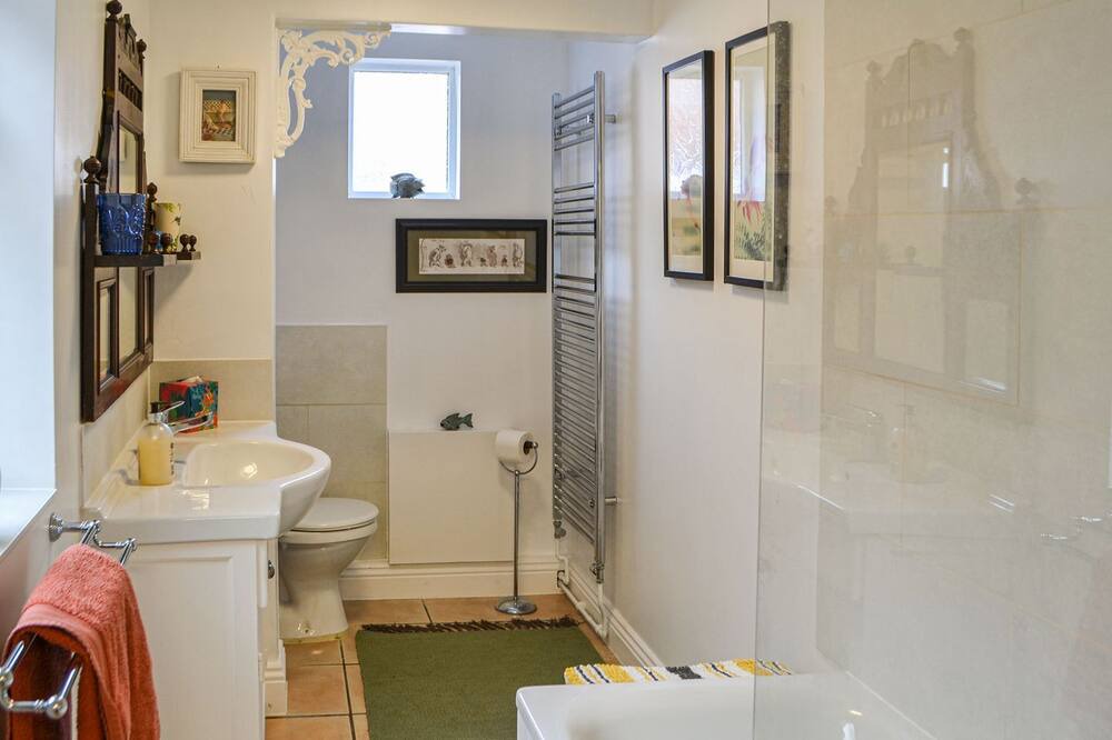 Photo of Bathroom in Ashington