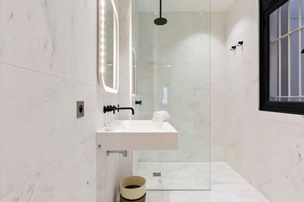 Photo of Bathroom in Gaillon