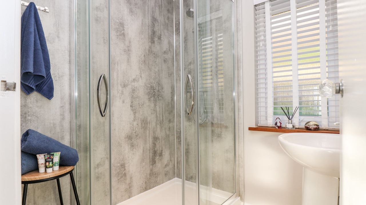 Photo of Bathroom in Praa Sands