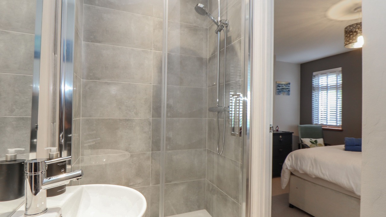 Photo of Bathroom in Praa Sands