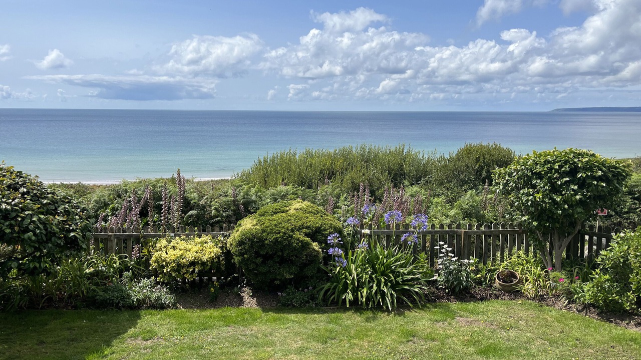 Photo of Others in Praa Sands