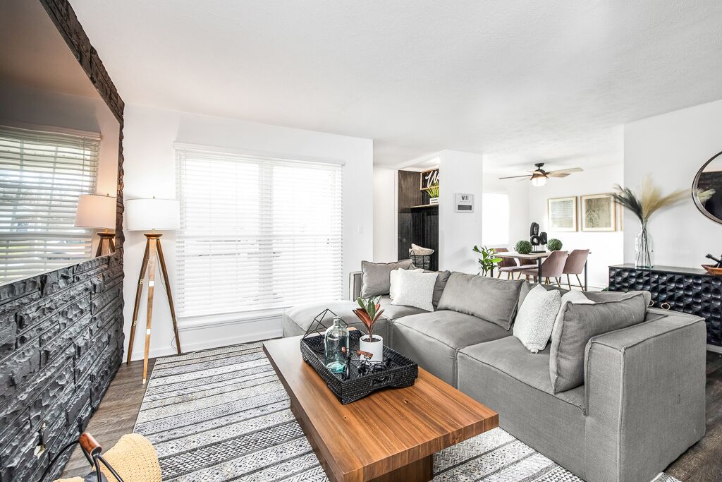 Photo of Livingroom in Berea