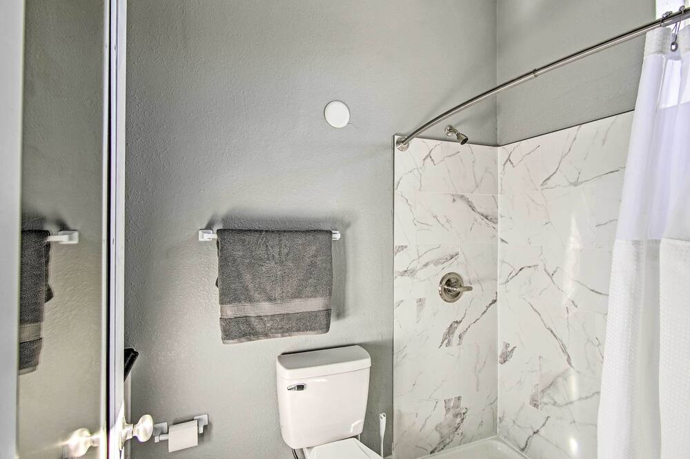 Photo of Bathroom in Enid