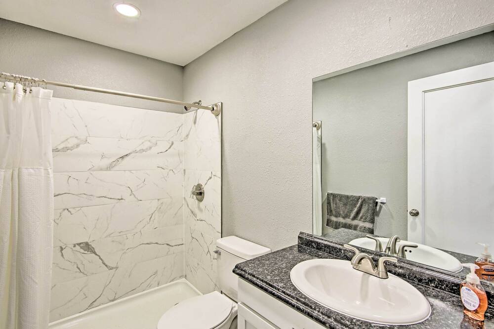 Photo of Bathroom in Enid