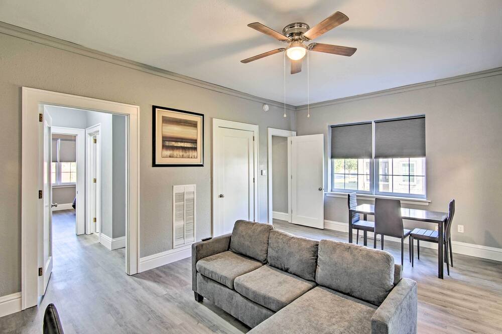 Photo of Livingroom in Enid