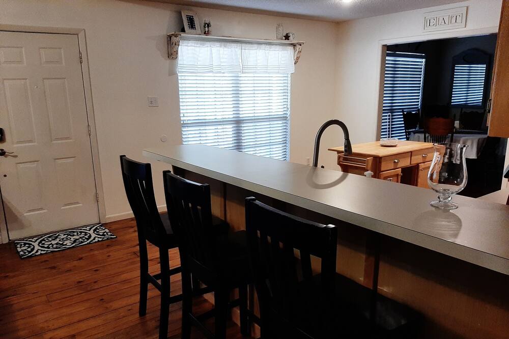 Photo of Kitchen in Holly Lake Ranch
