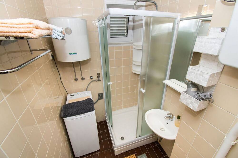 Photo of Bathroom in Gajac