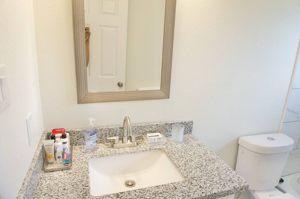 Photo of Bathroom in South Central Houston