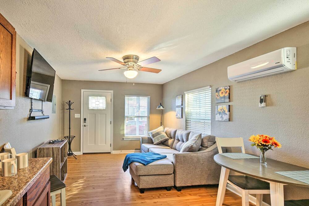 Photo of Bedroom in Midtown
